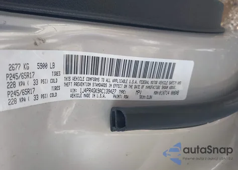 2010 Jeep Grand Cherokee Laredo z USA, uszkodzony, nr VIN 1J4PR4GK9AC139427